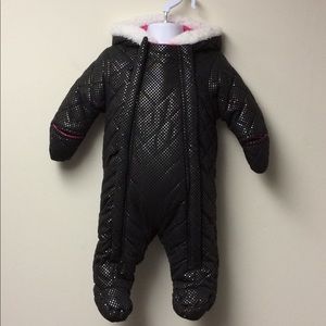 🤑Wippette snowsuit. Size 3-6M